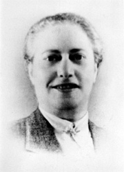 Porträt von Frau Ottilie Schoenewald, war unter anderem Mitglied der Bochumer Ortsgruppe des Bundes Deutscher Frauenvereine, schwarz-weiß Aufnahme