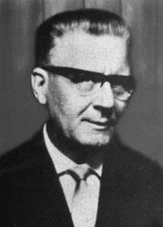 Porträt von Herrn Kurt Kötzsch, vom 2. November 1948 bis zum 5. Dezember 1949 Oberbürgermeister von Wattenscheid, schwarz-weiß Aufnahme