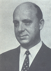 Porträt von Herrn Georg Schmitz, vom 8. Oktober 1964 bis zum 12.01.1968 Oberbürgermeister von Wattenscheid, schwarz-weiß Aufnahme