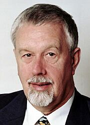 Porträt von Herrn Ernst-Otto Stüber, 1994 bis 2004 Oberbürgermeister von Bochum