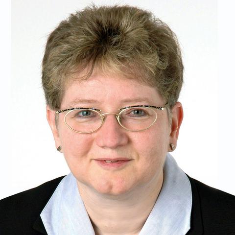 231 Ursula Beaupain
