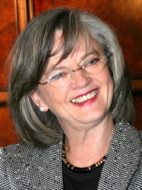 Porträt von Frau Dr. Ottilie Scholz, Oberbürgermeisterin von Bochum  von Oktober 2004 bis Oktober 2015