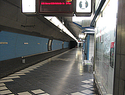 Innenaufnahme der U-Bahnhof Haltestelle Zeche Constantin der Linie U 35