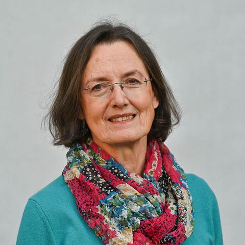 223 Vera Tiemann
