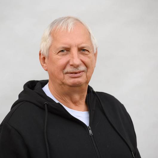 123 Dr. Theobald CiochonDr. Theobald Ciochon