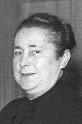 Porträt von Frau Agnes Lackmann, Ärztin im Dienste der Stadt Bochum, schwarz-weiß Aufnahme