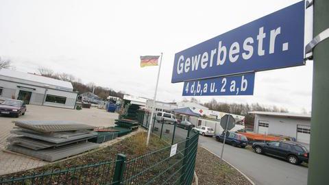 Straßenschild mit der Aufschrift Gewerbestraße