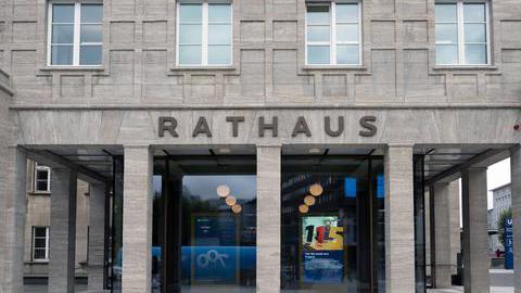 Eingang Rathaus Bochum