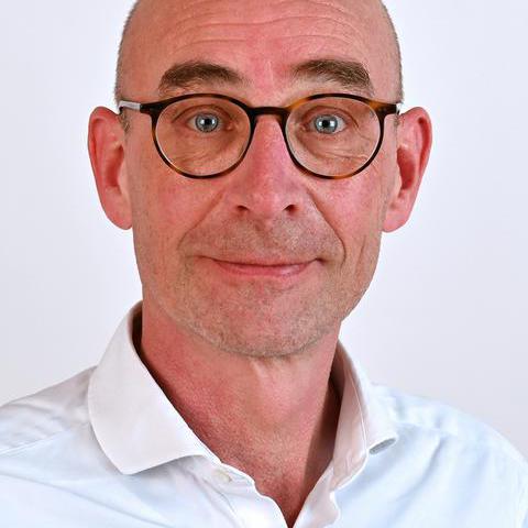 Porträtbild von Pressesprecher Peter van Dyk