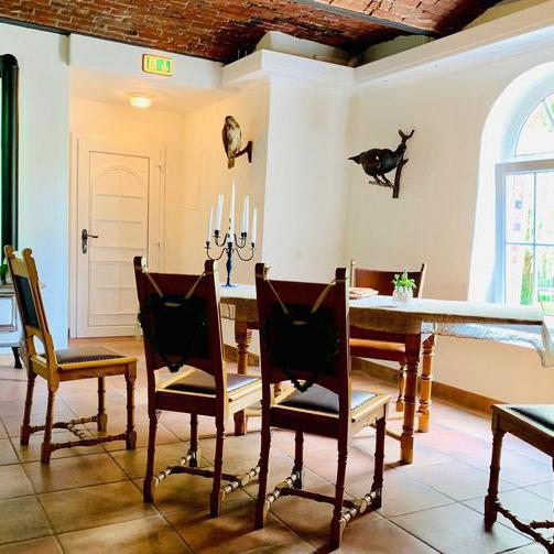 Innenaufnahme des Trauzimmers Uemminger Hof