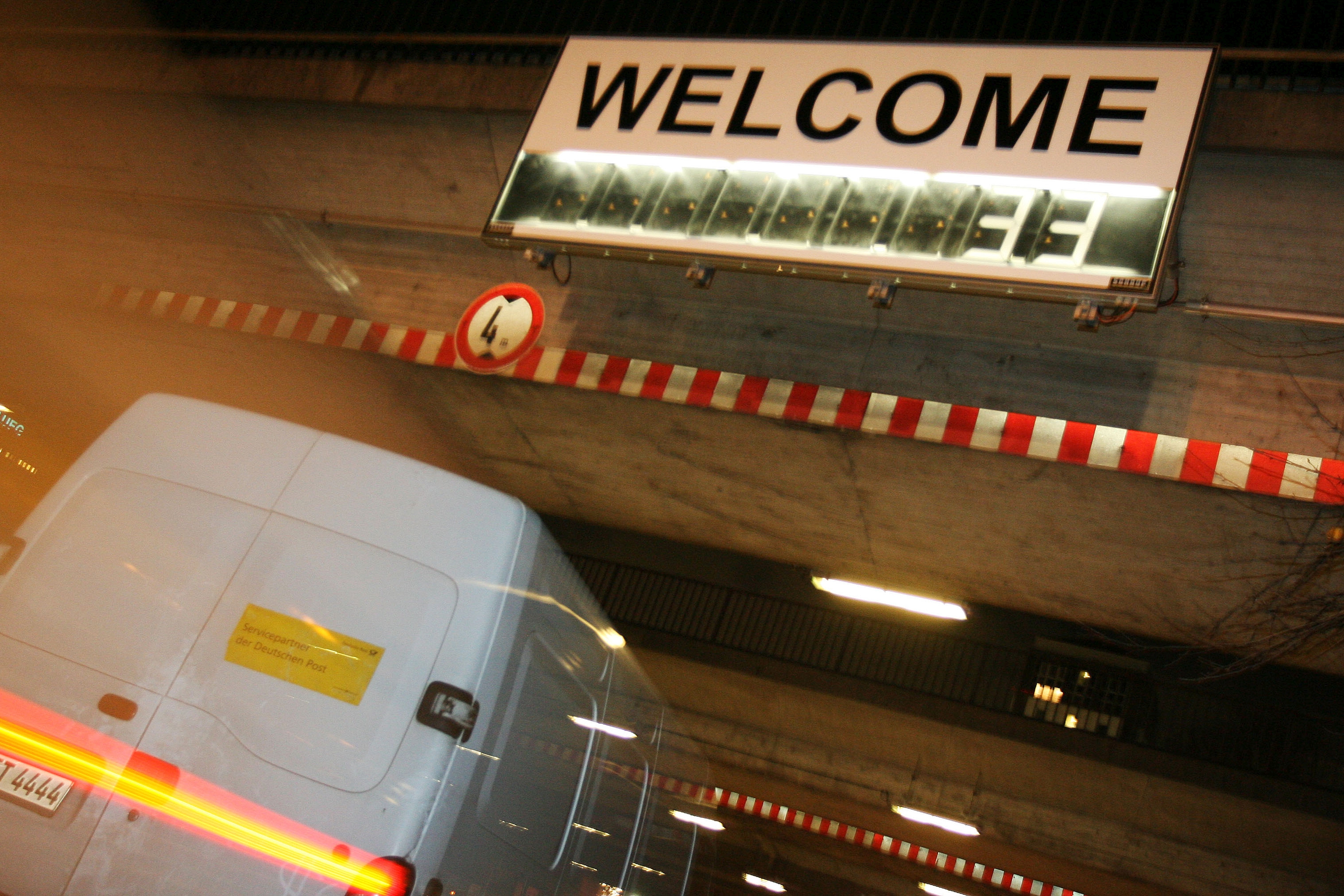 Das Kunstlichttor an der Wittener Straße.
