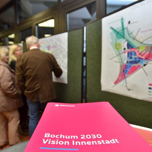 Veranstaltung der WAZ und der VHS zum Thema Innenstadt am 21. Februar 2019