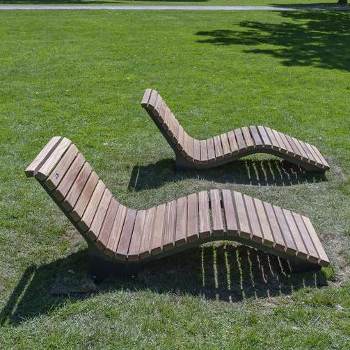 Neue Bänke im Volkspark Langendreer in Bochum