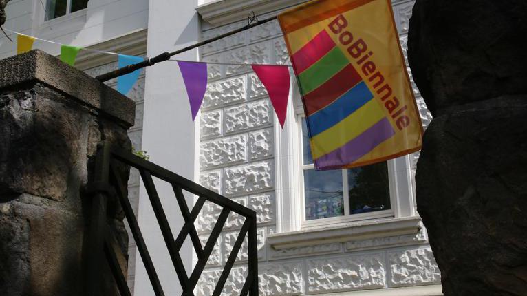 Festliche Dekoration zum Tag der offenen Tür während der BoBiennale