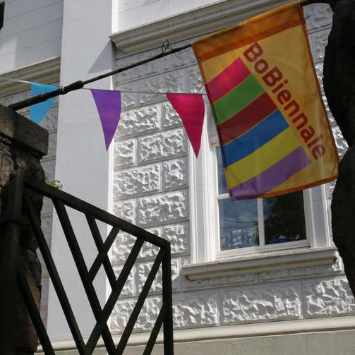 Festliche Dekoration zum Tag der offenen Tür während der BoBiennale