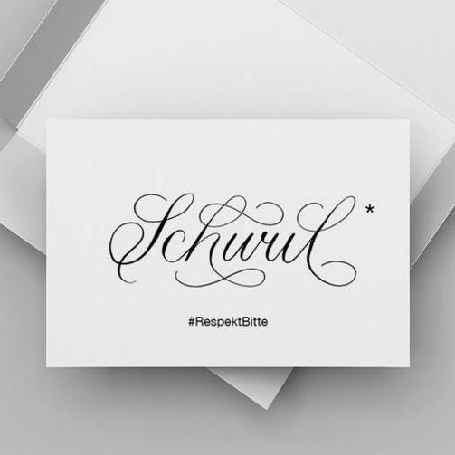 Postkartenmotiv Schriftzug Schwul*