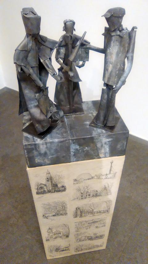 Skulptur im Foyer des Stadtarchivs