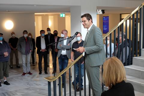 Oberbürgermeister Thomas Eiskirch begrüßt die Gäste