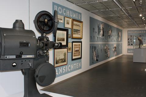 Poster zum Thema Bochumer Ansichten mit altem Projektor