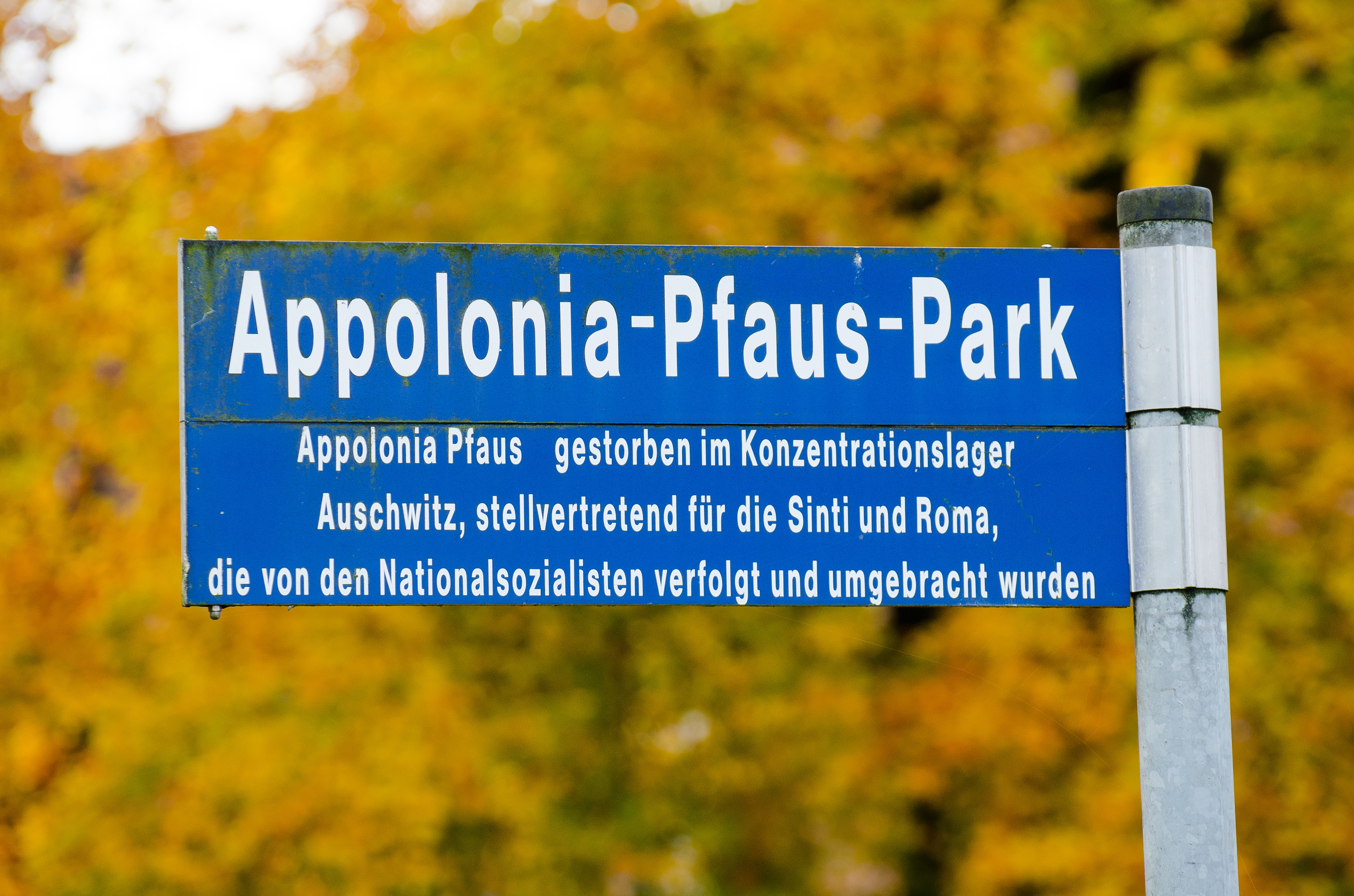 Straßenschild vom Appolonia Pfaus Park