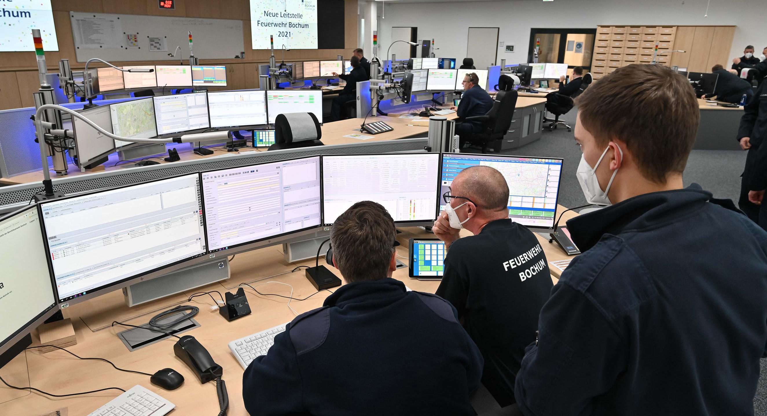 Einsatzsachbearbeiter bearbeiten gemeinschaftlich einen Einsatz ab