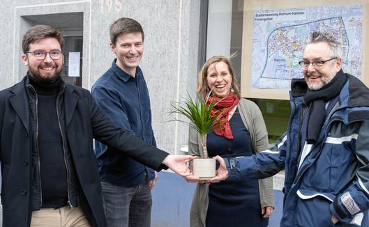 Von links nach rechts: Christoph Schedler, Mathis Fragemann, Ilka Triglone und Stadtbaurat Dr. Markus Bradtke.
