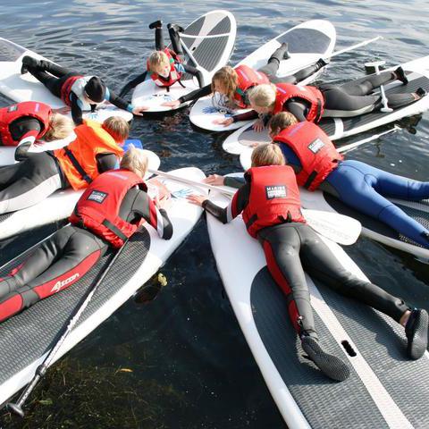 Bei schönem Wetter fand das Stand-Up-Paddling statt. 