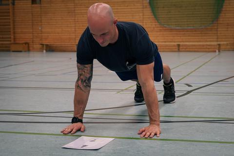 Liegestütze Position oben