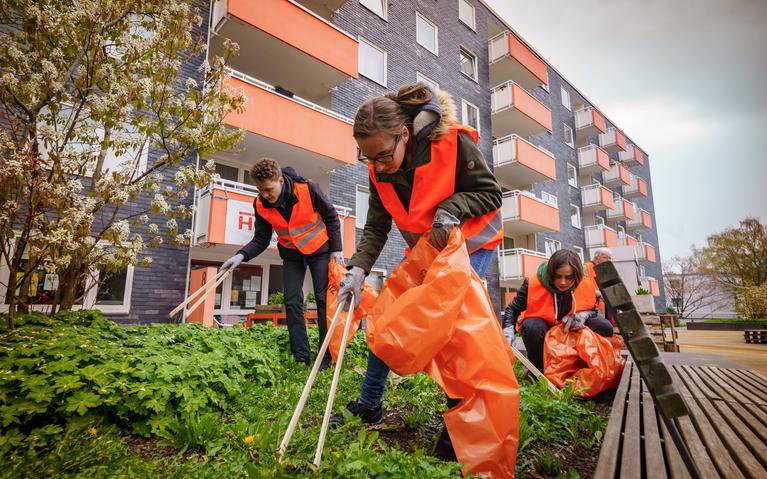 Alle Bochumerinnen und Bochumer können beim Frühjahrs-Stadtputz mit anpacken.