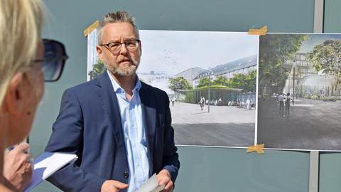 Stadtbaurat Markus Bradtke bei der Vorstellung der Planungen
