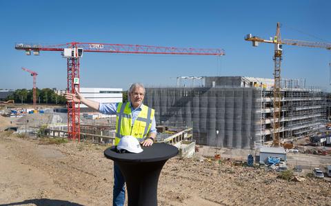 Ralf Meyer im Sommergespräch 2022 an der Baustelle von Mark 51°7