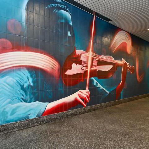 Graffiti im U-Bahnhof Bermudadreieck/Musikforum in Bochum im Rahmen der Bochum Strategie