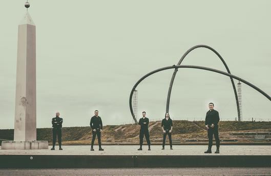 Die Bochumer Black Metal Band „Hallig“ tritt am Samstag, dem 17. September im Bochumer Planetarium auf.