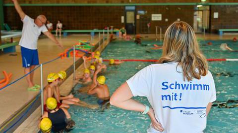 Insgesamt nahmen 300 Kinder aus fünf Grundschulen an der Schwimmkompaktwoche teil. 
