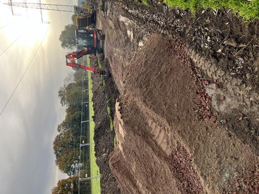 Baustelle des neuen Fußgängerweges an der Badestelle