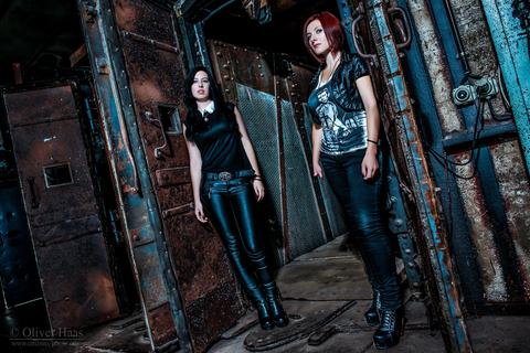 Nadine d’Arachart und Sarah Wedler