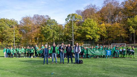 Eröffnung Sportplatz Am Waldesrand