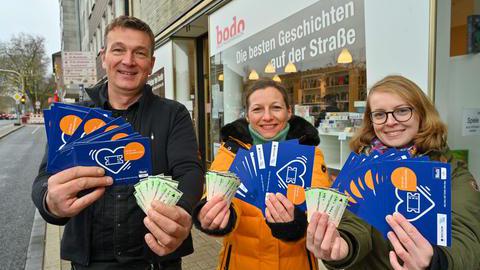 200 ÖPNV-Tickets für obdachlose Menschen: Mit Bus und Bahn durch die Adventszeit - Bodo e.V. nimmt Ticket-Spende entgegen