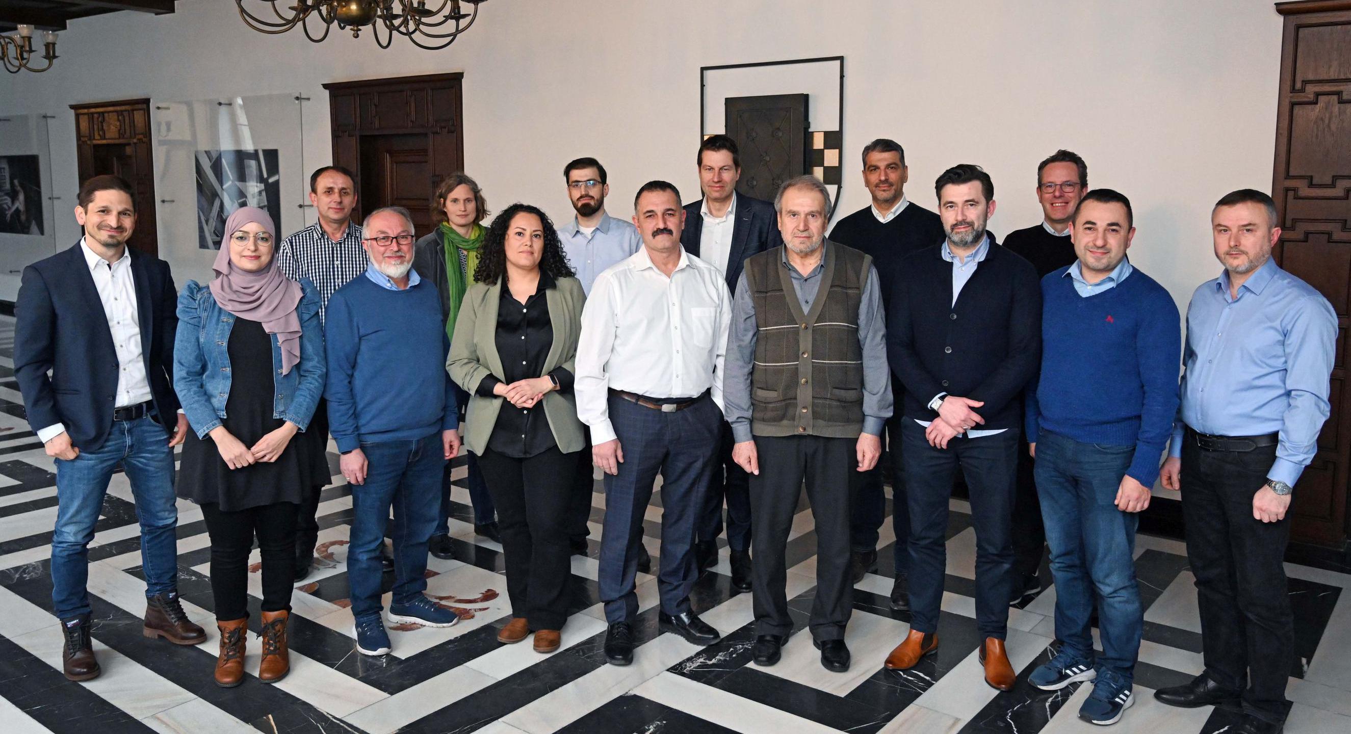 Treffen von Oberbürgermeister Thomas Eiskirch und der Arbeitsgemeinschaft Bochumer Moscheen.