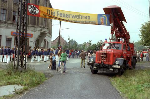 Übergabe Löschzug an Freiwillige Feuerwehr 6. September 1980