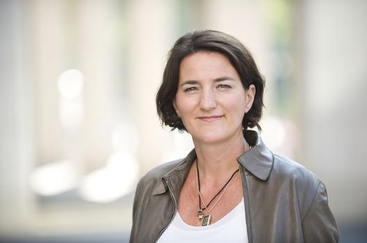 Porträt Stephanie Gessner am Samstag, 03. September 2011 am Opernturm in Frankfurt am Main.