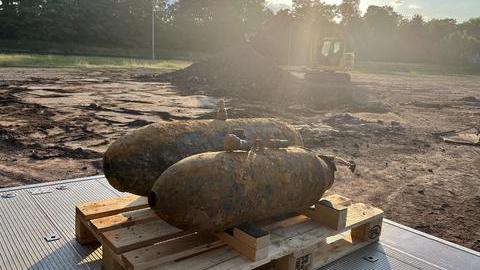 Zwei Fliegerbomben wurden erfolgreich entschärft.