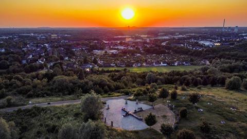 Sonnenuntergang auf dem Tippelsberg in Bochum