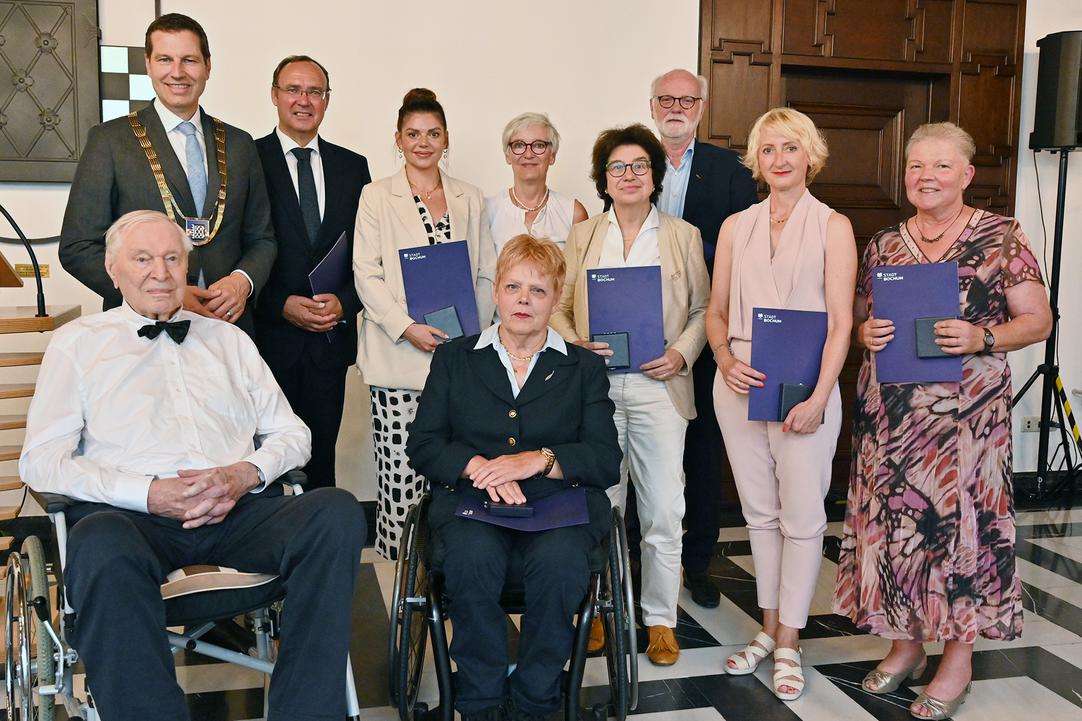 Verleihung der Ehrenplakette