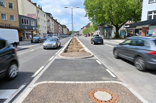 Freigabe eines Teils der erneuerten Hattinger Straße in Bochum