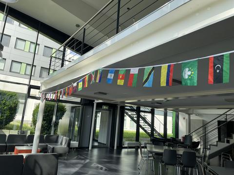 Ein geschmücktes Foyer