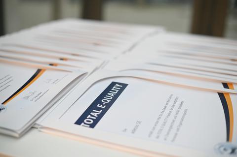 Die TOTAL-E-QUALITY Urkunden