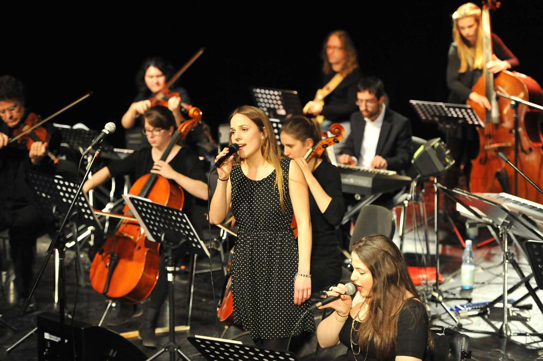 Ein Orchester