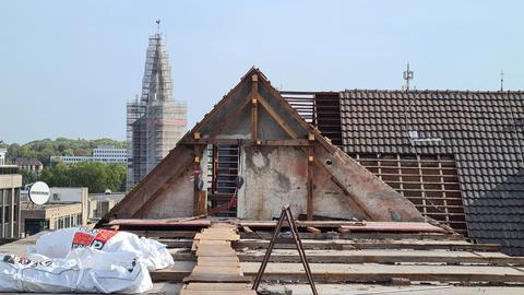 Baustelle auf dem Dach vom Haus des Wissens