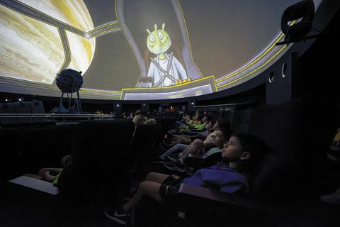 Planetarium Bochum „Medienmalocher“